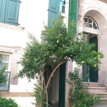 Eolos House Cunda 3*