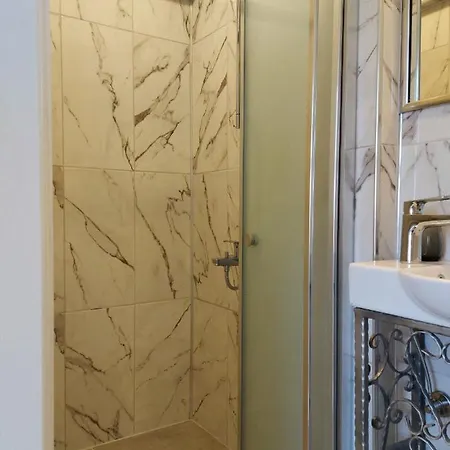 Eolos House Cunda Oda ve Kahvaltı