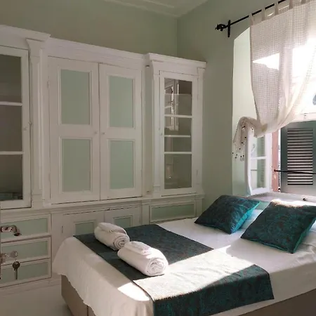 Eolos House Cunda *