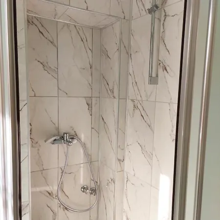 Oda ve Kahvaltı Eolos House Cunda 3*