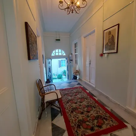 Eolos House Cunda Oda ve Kahvaltı