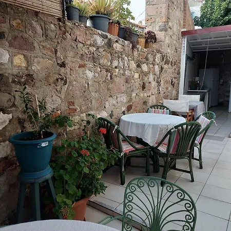 Oda ve Kahvaltı Eolos House Cunda