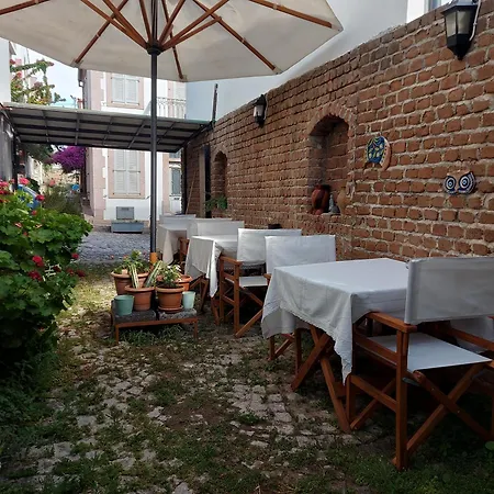 Eolos House Cunda Couette-café Ayvalı