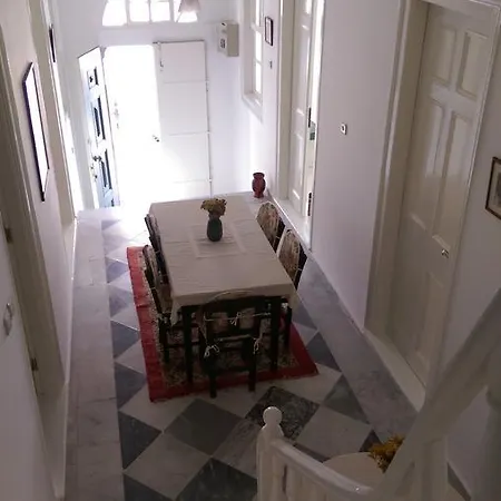 Eolos House Cunda *