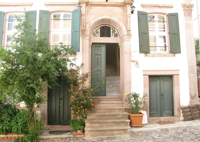 Eolos House Cunda 3* Айвалык